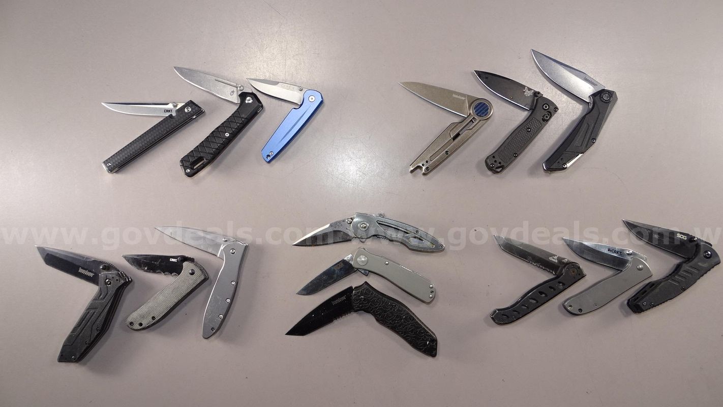 Knife Lot – Buck, Benchmade - Shipping Fee $13