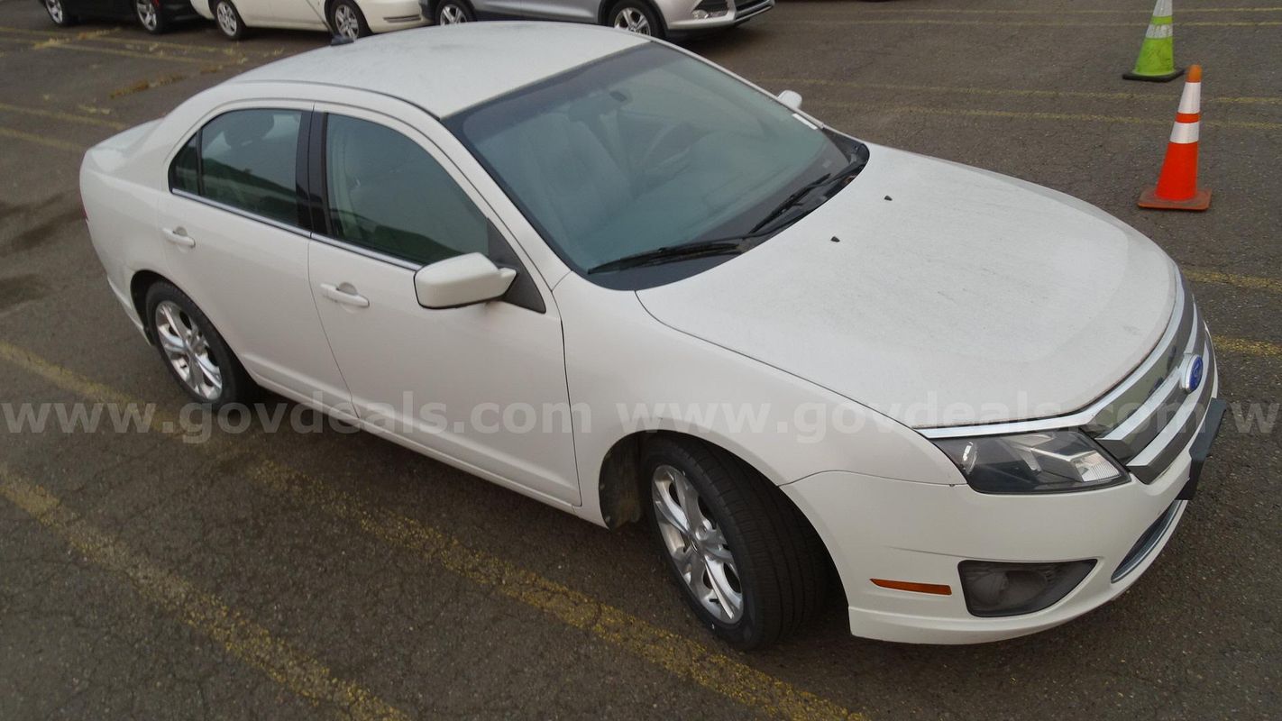 2012 Ford Fusion SE 4-Door Sedan