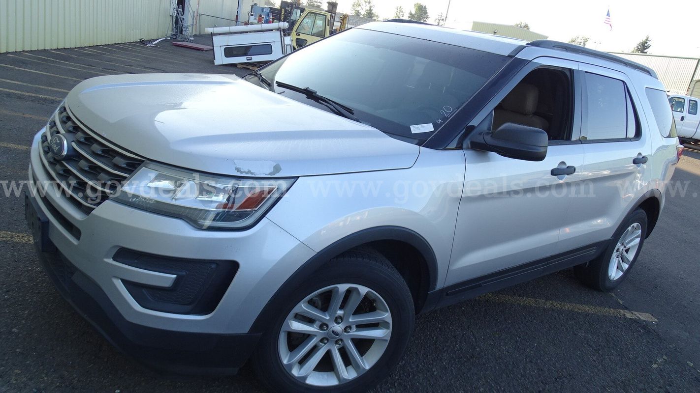 2017 Ford Explorer 4-Door Sport Utility 4WD