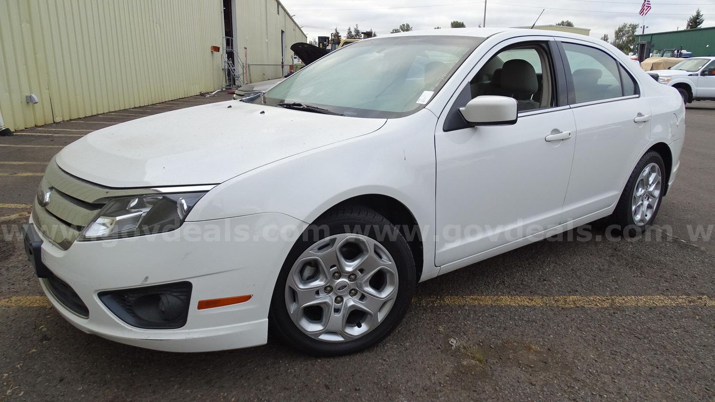 2010 Ford Fusion 4-Door Sedan