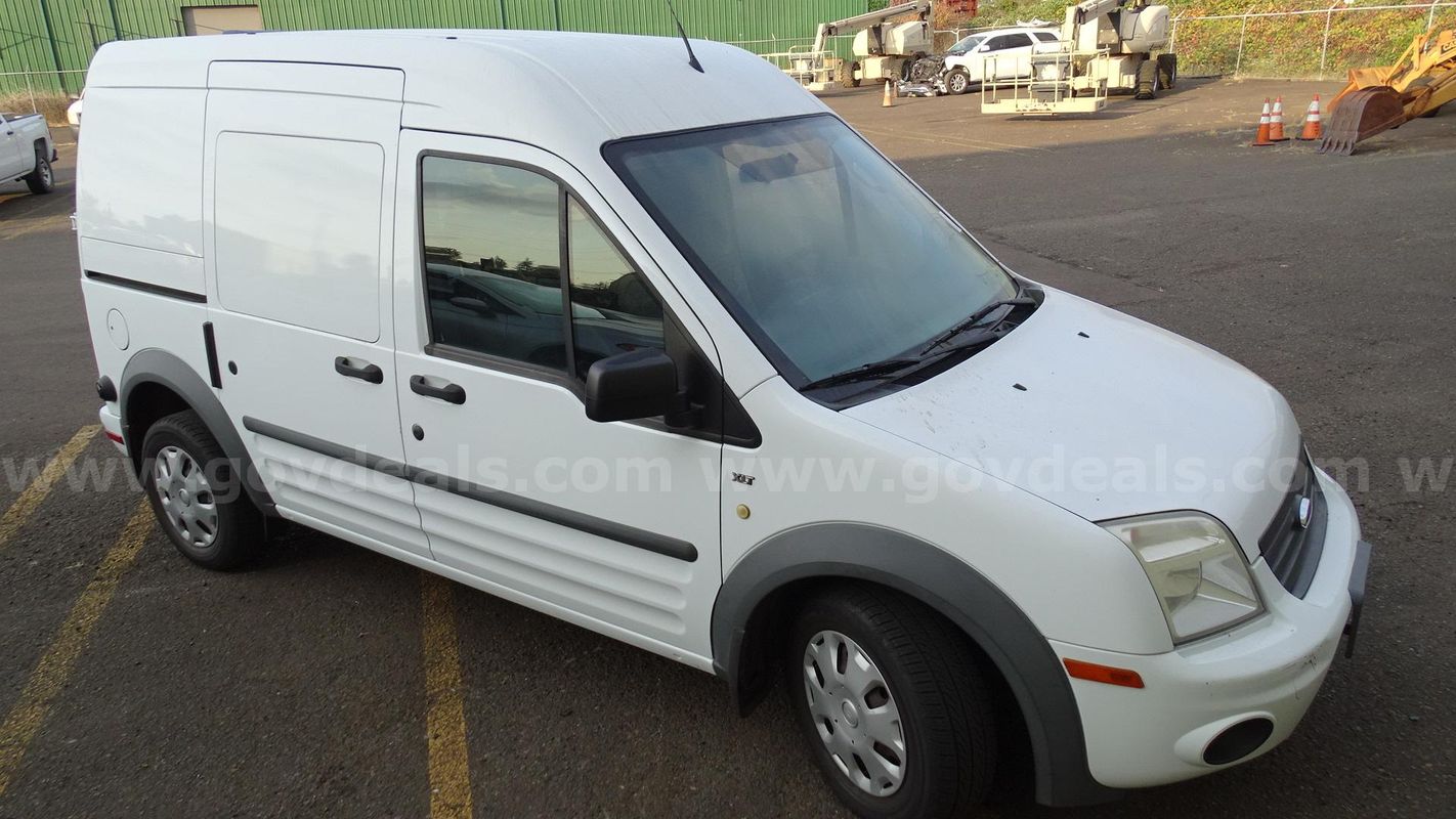 2011 Ford Transit XLT Connect Cargo Van