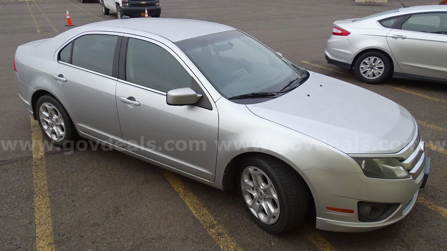 2011 Ford Fusion SE 4-Door Sedan