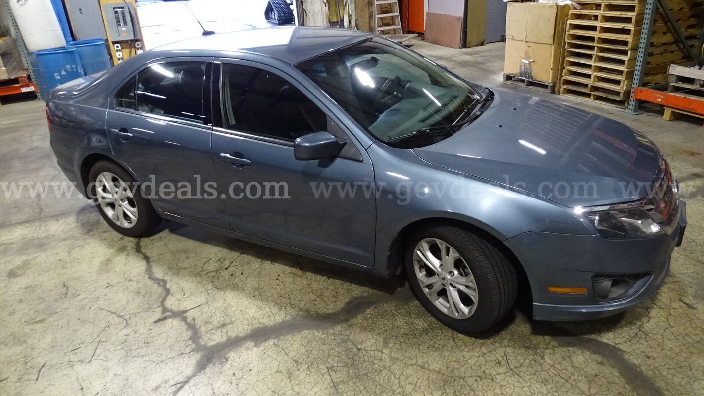 2012 Ford Fusion SE 4-Door Sedan