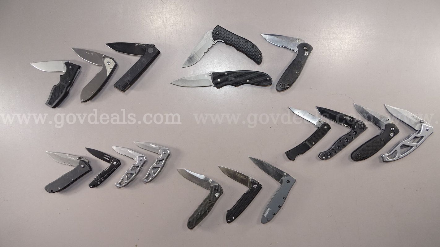 Knife Lot – Benchmade, Buck - Shipping Fee $13