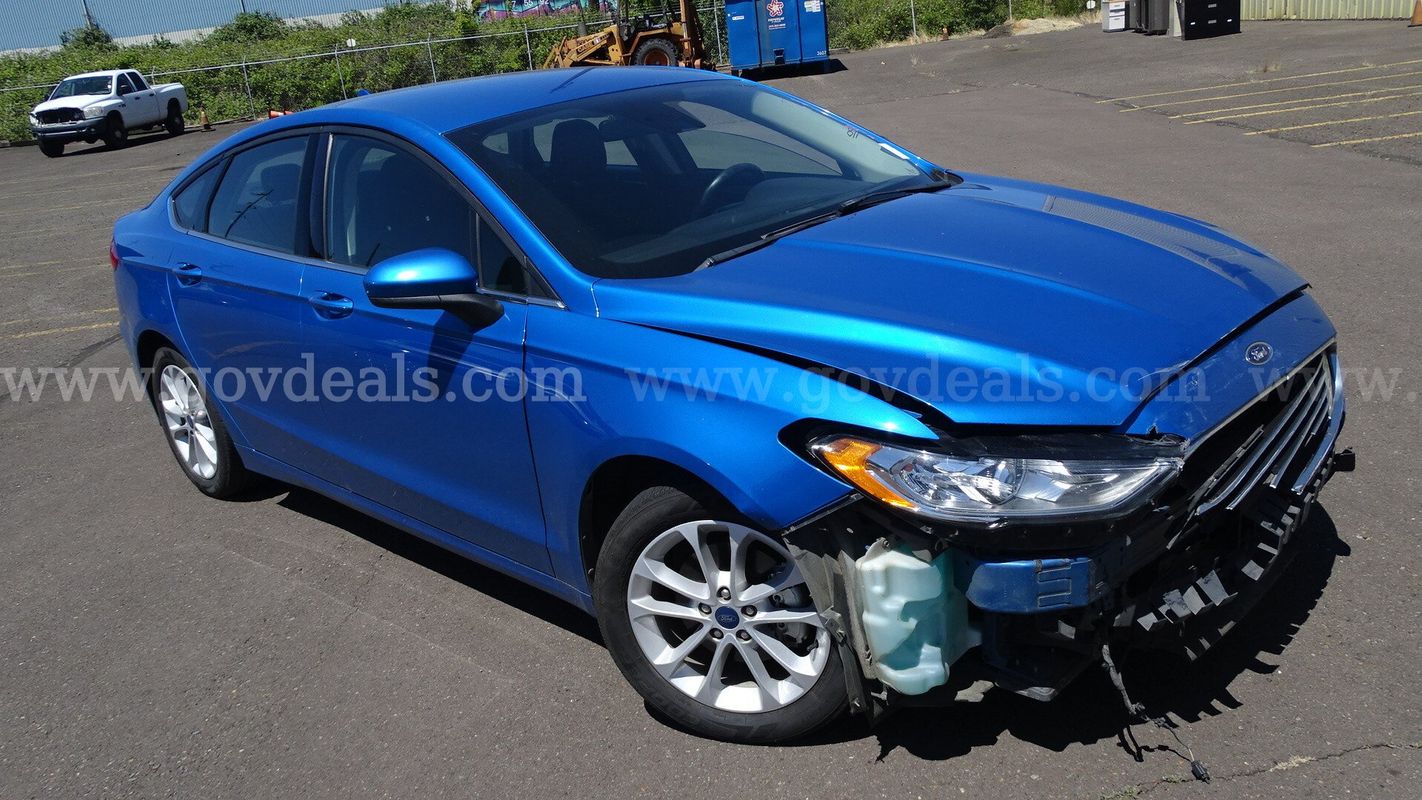 2020 Ford Fusion SE Hybrid Sedan - Salvage Title