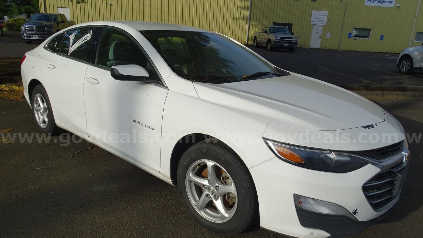 2020 Chevrolet Malibu LS 4-Door Sedan - Salvage Title