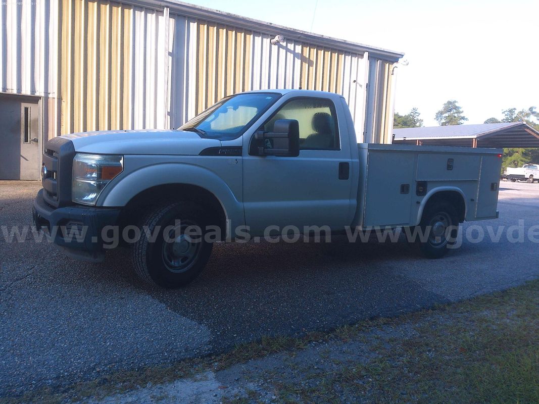 2015 Ford F-250 SD XL 2WD