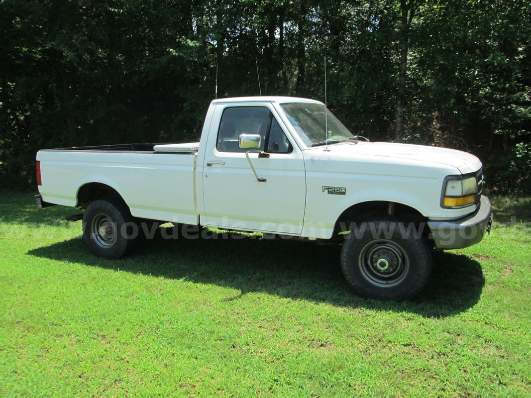 1995 FORD F-250 4X4