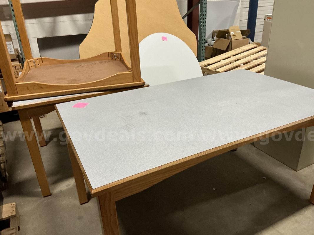Table - lot of 5