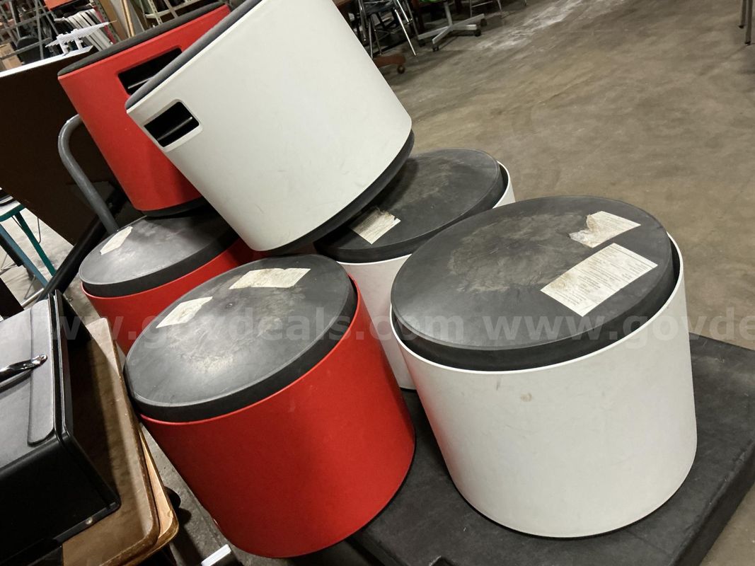 WOBBLE STOOLS - Lot of 7