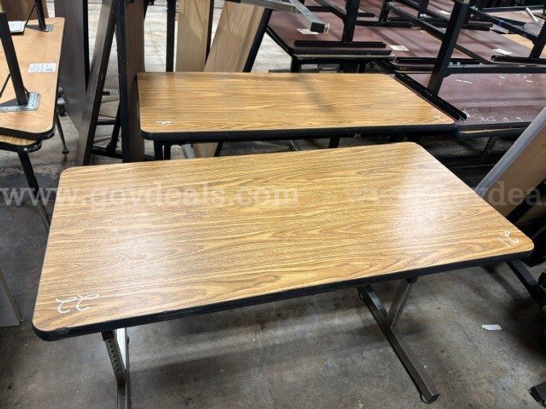 Six 4ft x 2ft Tables