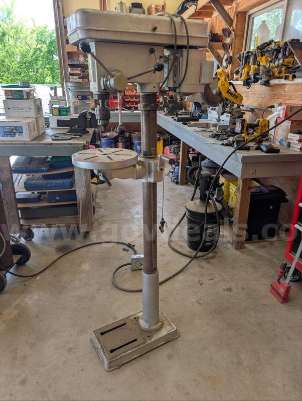 SUN MACHINE TOOLS DRILL PRESS