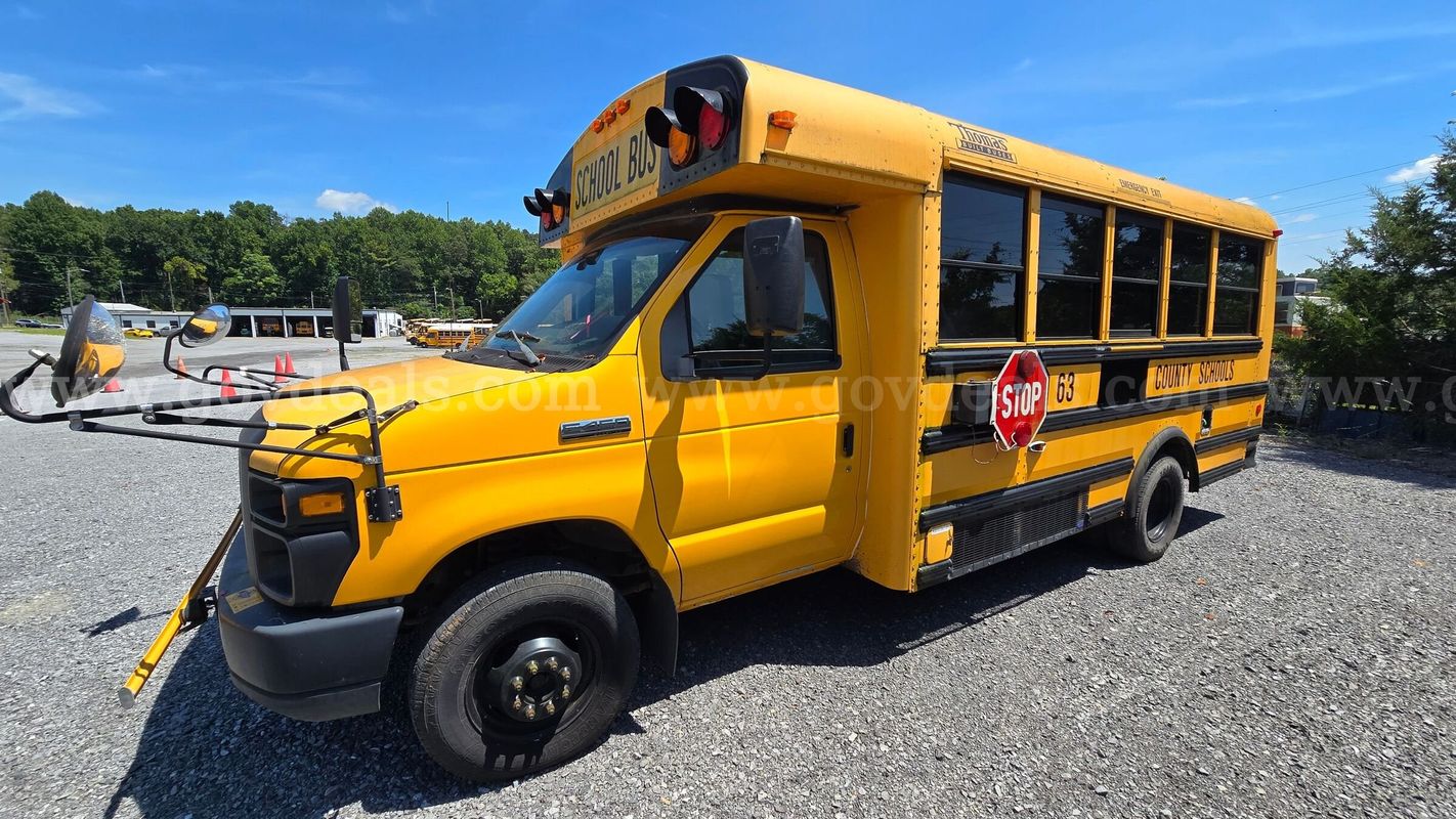 2011 Thomas Minitour 12 Passenger Bus (#63)