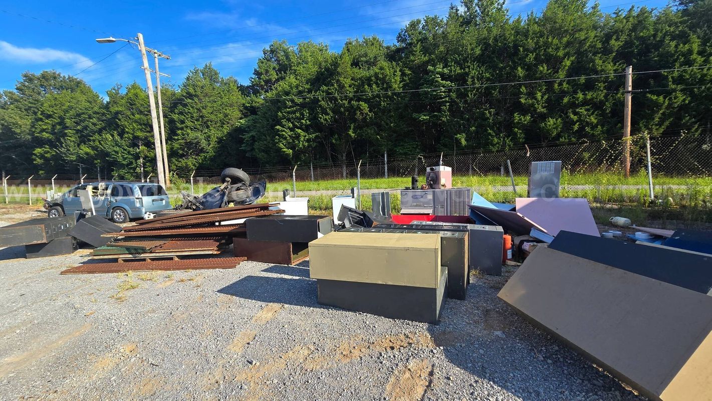 1 LOT of Miscellaneous Scrap Metal