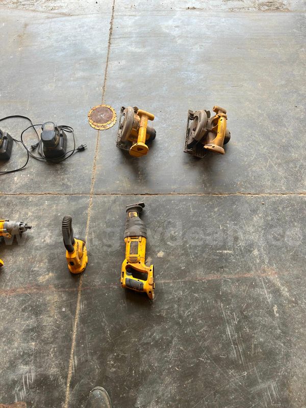 Assorted Dewalt power tools