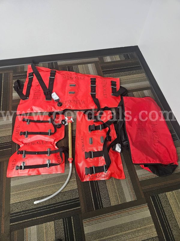 LOT OF EXTREMITY VACUUM SPLINTS