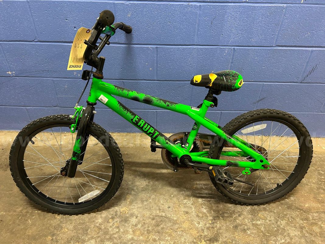 Pacific Bicycles Erupt BMX