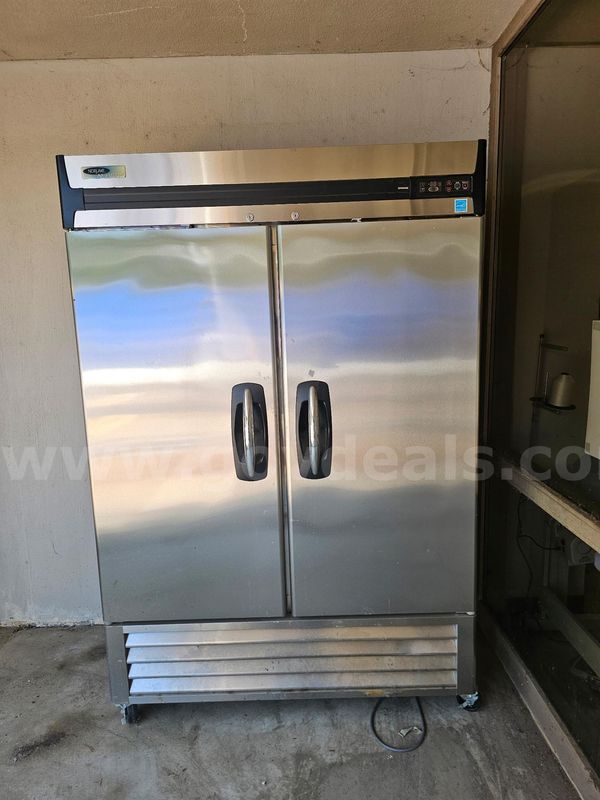 Refrigerator