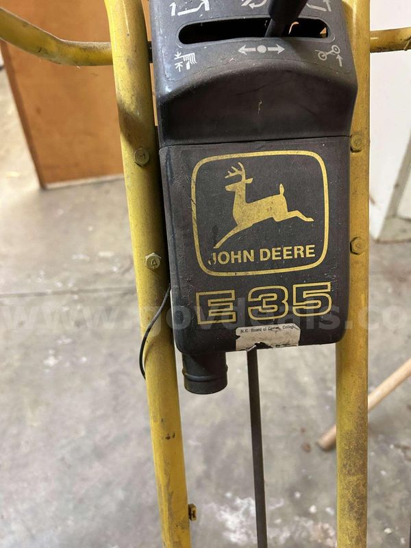 John Deere edger