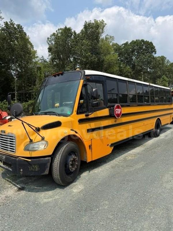 2008 Freightliner B2