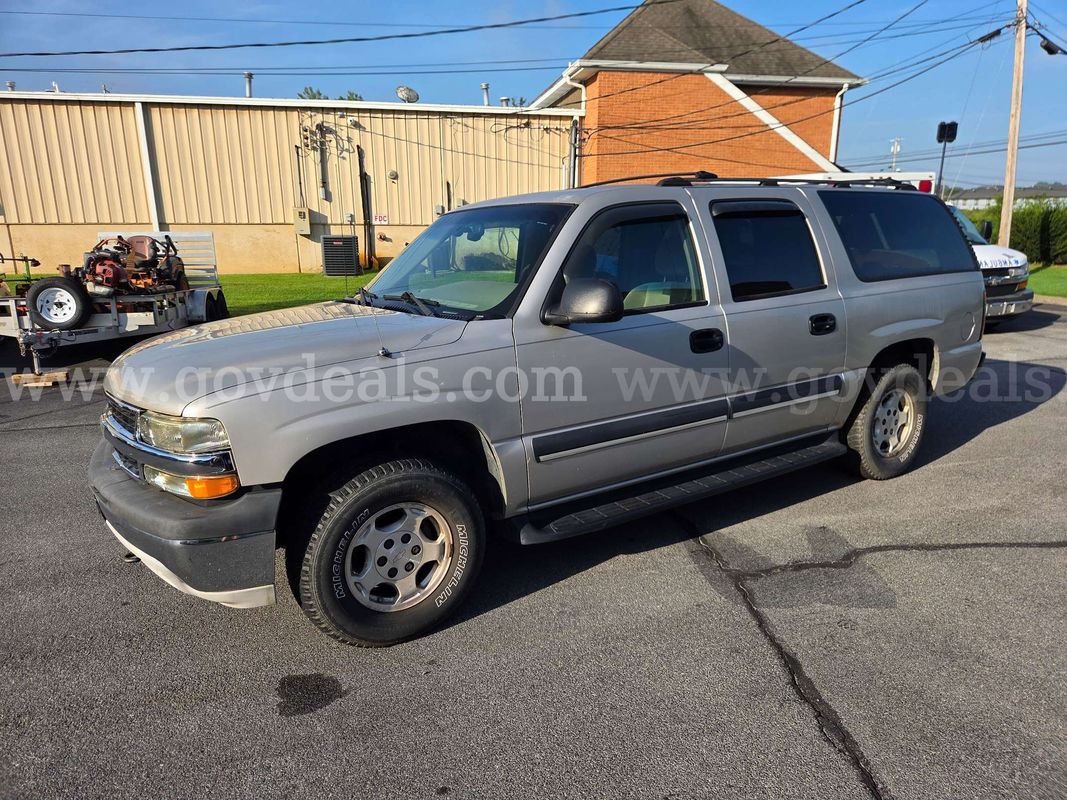2004 Chevrolet Suburban 1500 4WD