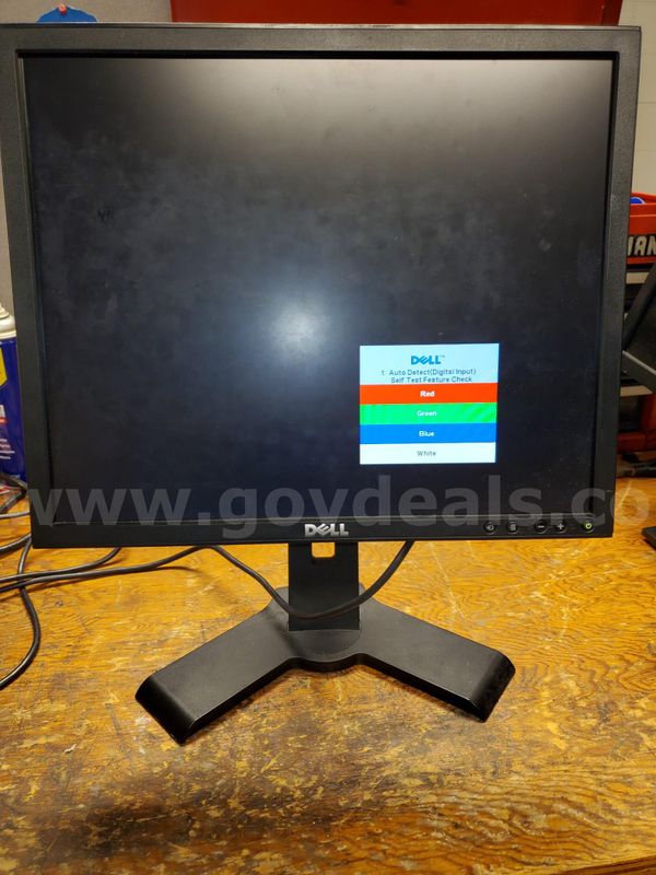 Dell 1908 FPf, 19" 1280 x 1024 pixels, LOT OF 5 Monitors!