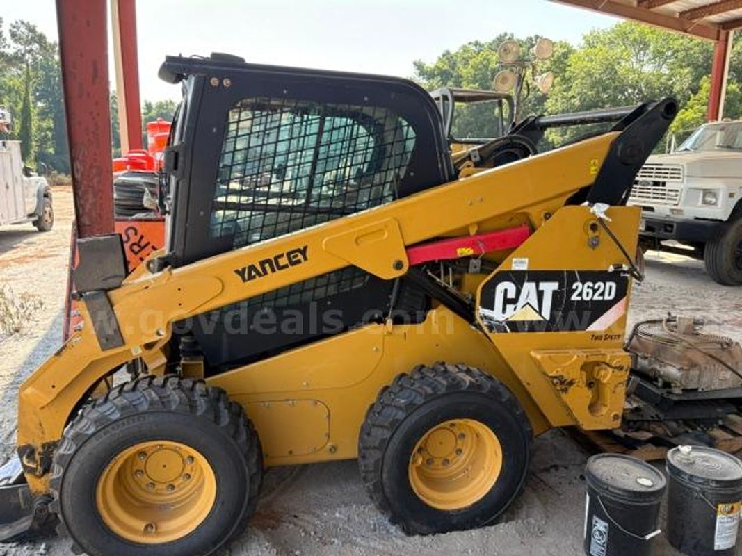 2017 Caterpillar 262D Skid Steer