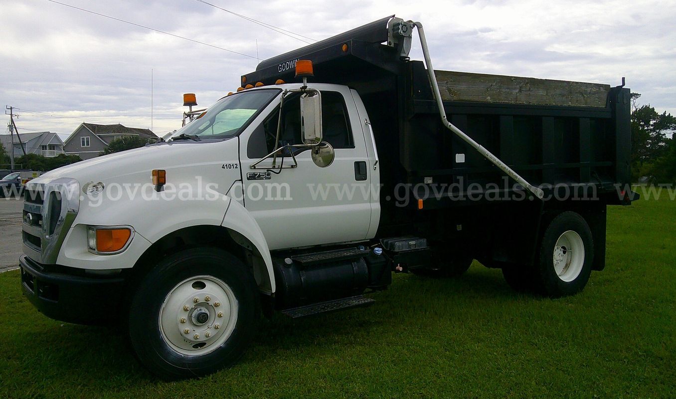2012 Ford F-750