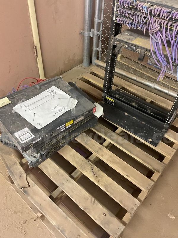 Cisco Switches & Server Racks