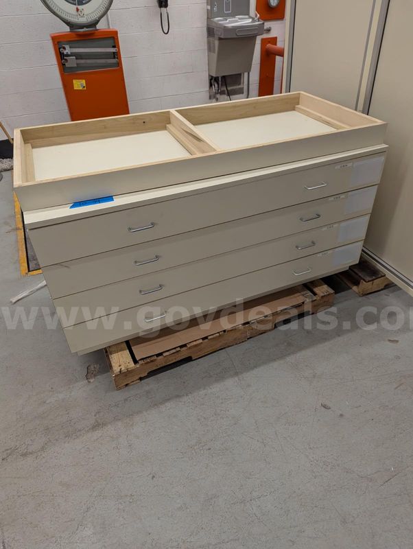 Large two piece cabinet - G2510402