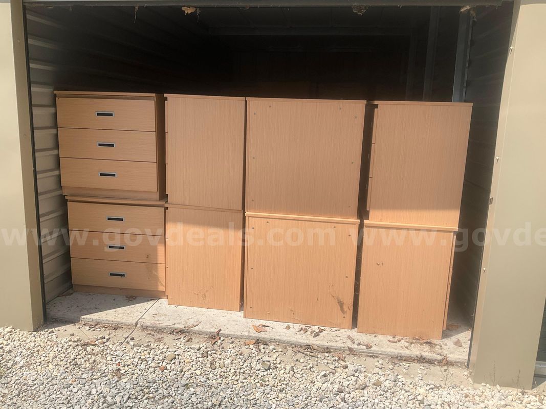 Storage Unit Lot of Furniture - G2623802