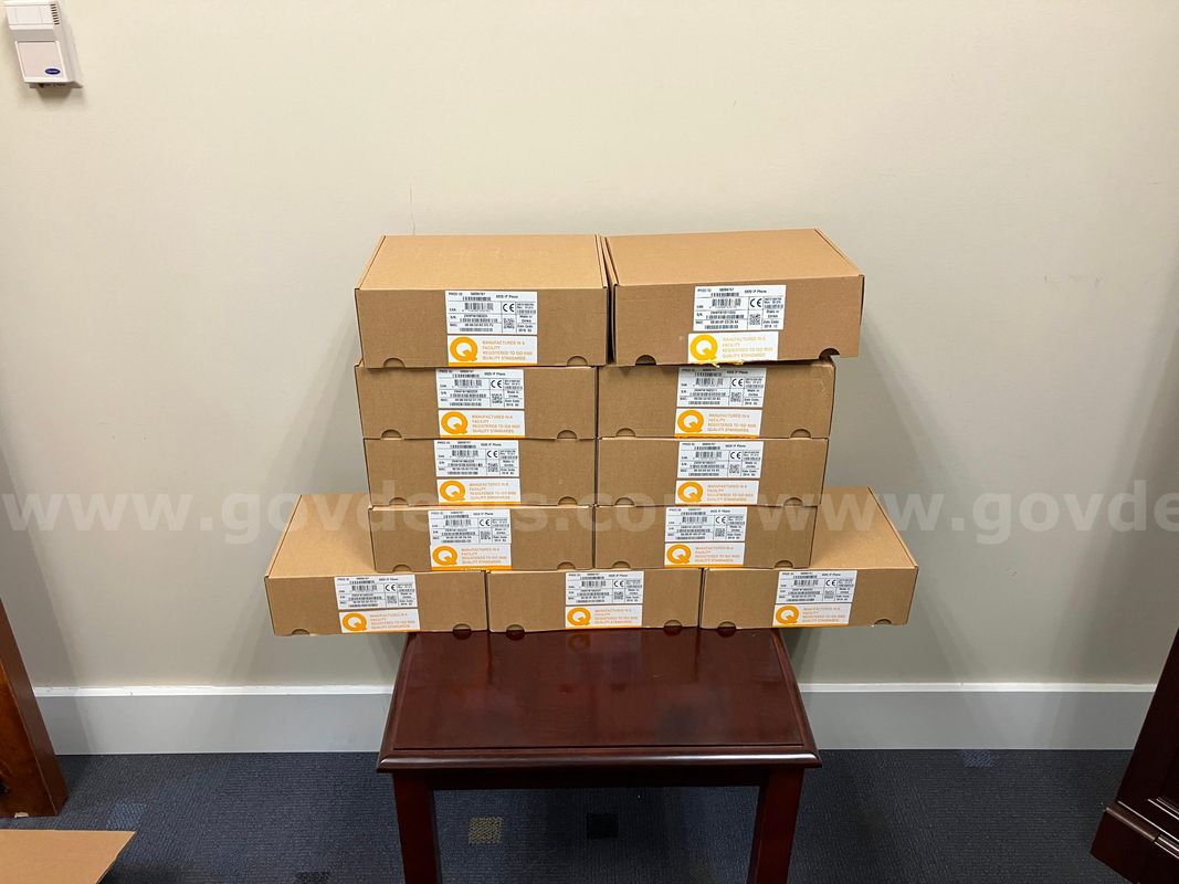 Lot of 11 NEW Mitel 6920 IP Deskphones