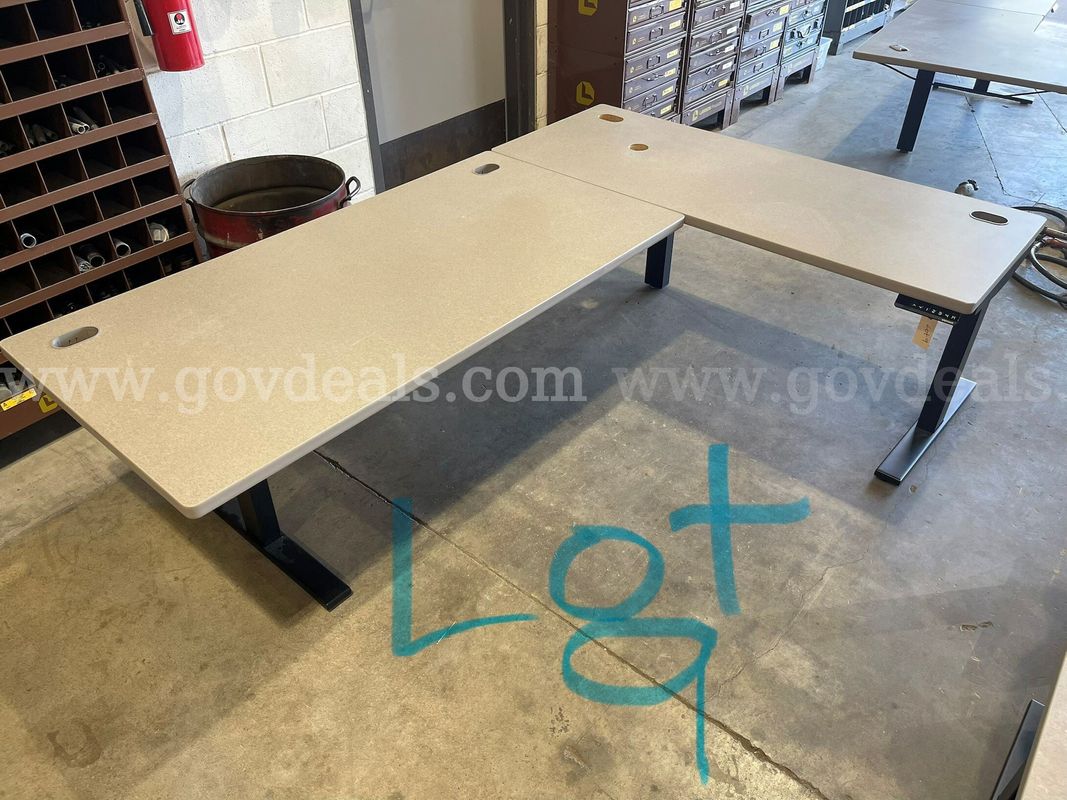 Sit/Stand Desk