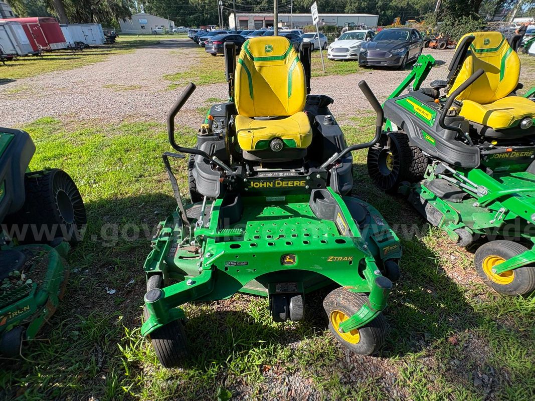 2023 John Deere Z960M mower