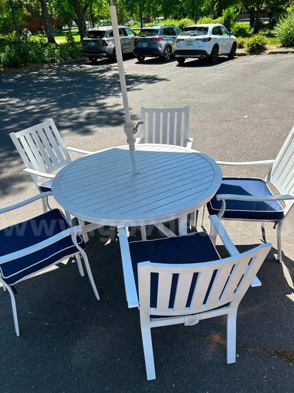 Patio set