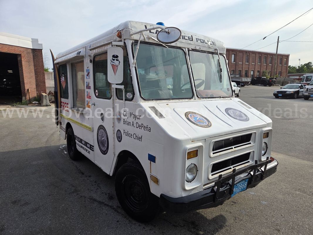 1974 Chevy Van - Ice Cream Truck