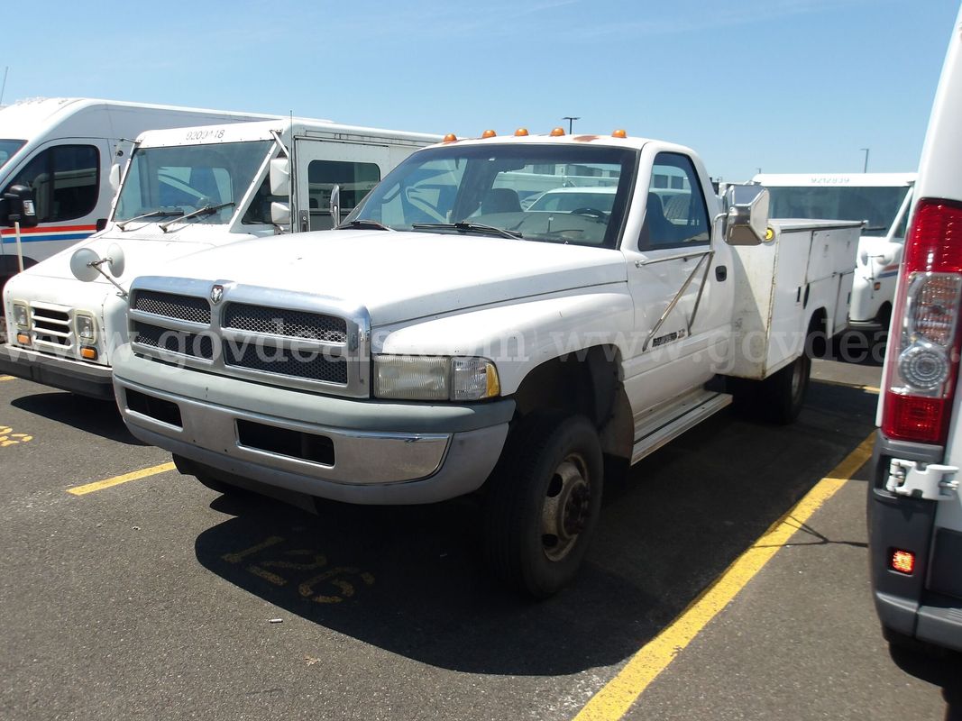 1998 Dodge Ram 3500 Utility Body Pickup Truck with liftgate