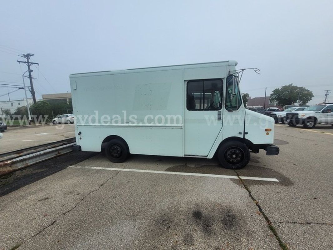 2002 Freightliner MT45 Step Van