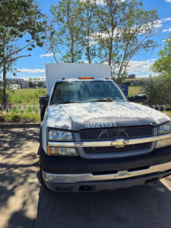 2004 Chevrolet Silverado 3500 4WD Stakebody Truck - does not run