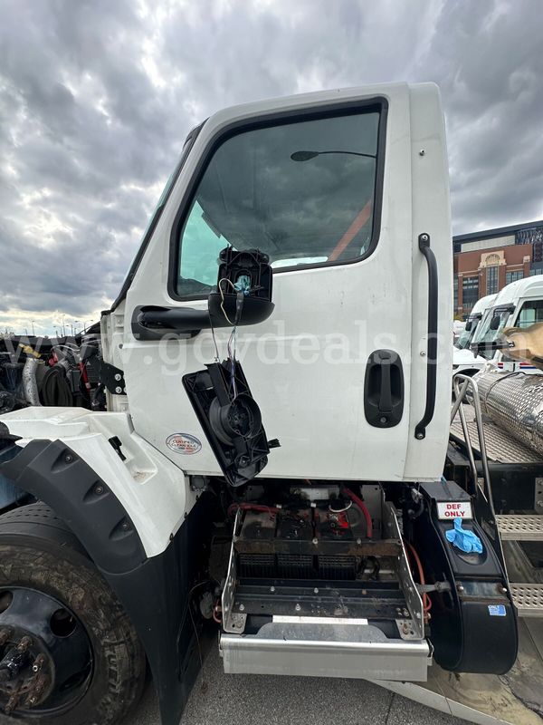 2022 International HV613 Semi Tractor Truck - accident damage