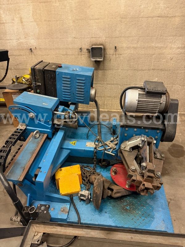 Atlas TTC305A Automated Truck Tire Changer