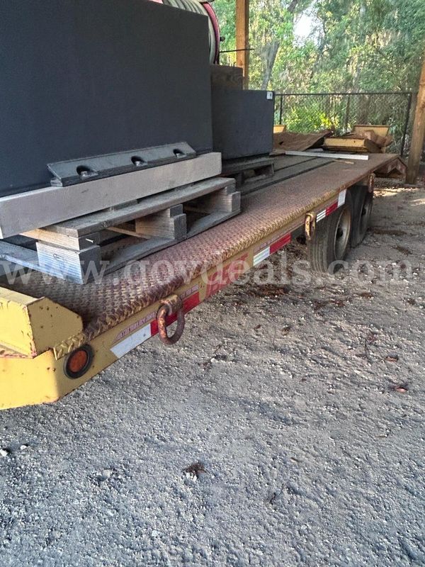 16,000 lb equipment trailer