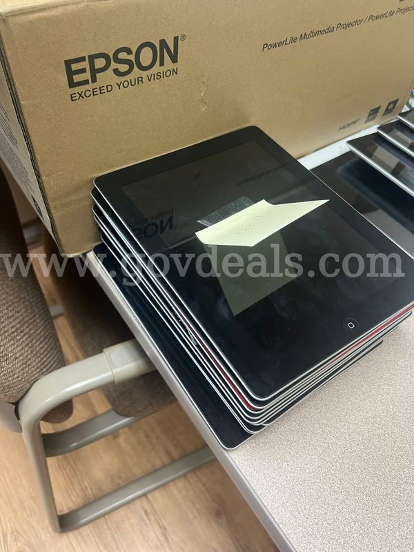 I-pad, lot of 10, 8 Model A 1458, lightening charge not included, 2 model A1395 30 pin charger not included