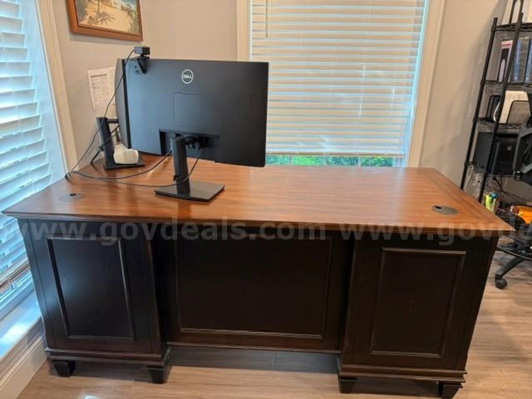 Desk - L Shape