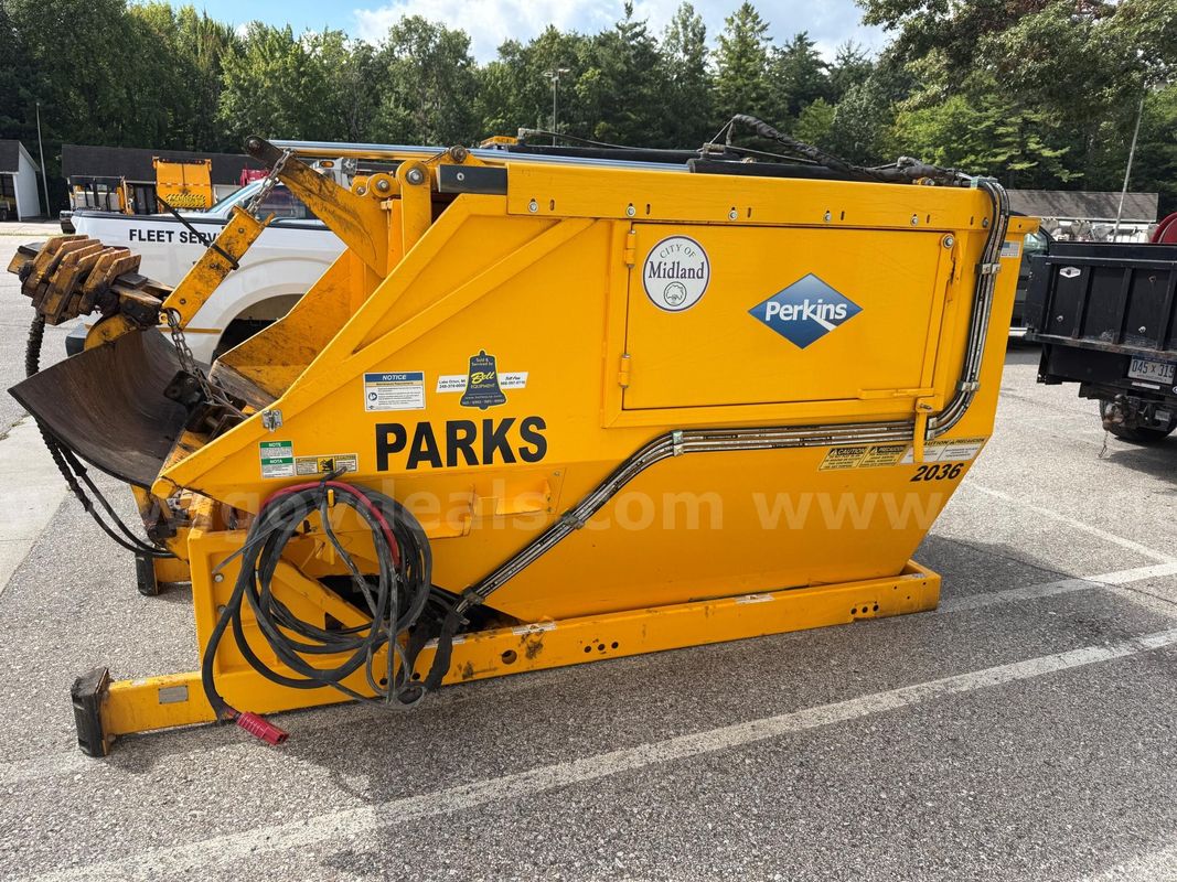 Perkins S6-H01-98 SAT SLIDE IN REFUSE with Bulkhead Mounted Oil Tank / PTO System