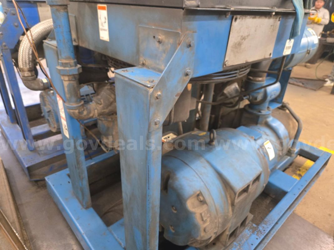 Quincy QSI-370 air compressor