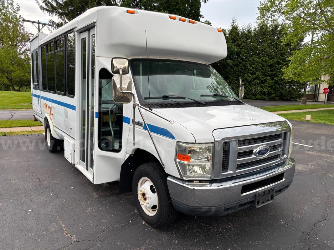 2009 Ford Econoline #85