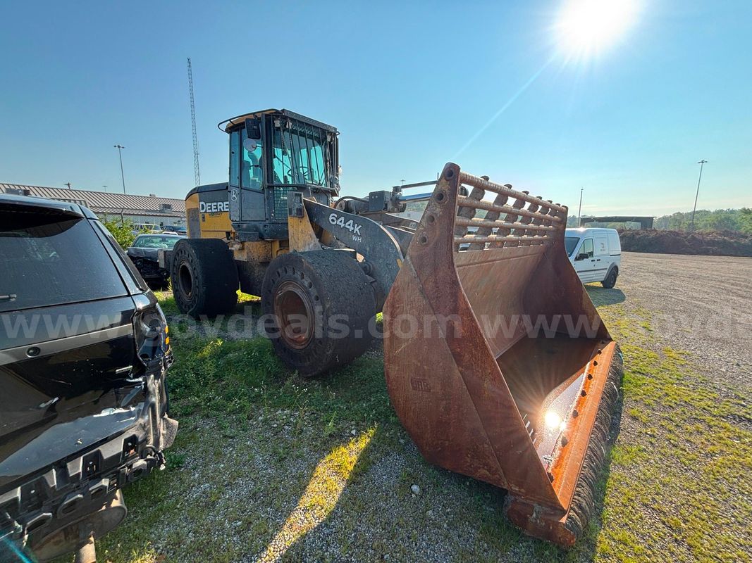 2018 John Deere 644K Loader (473) (Solid Waste)