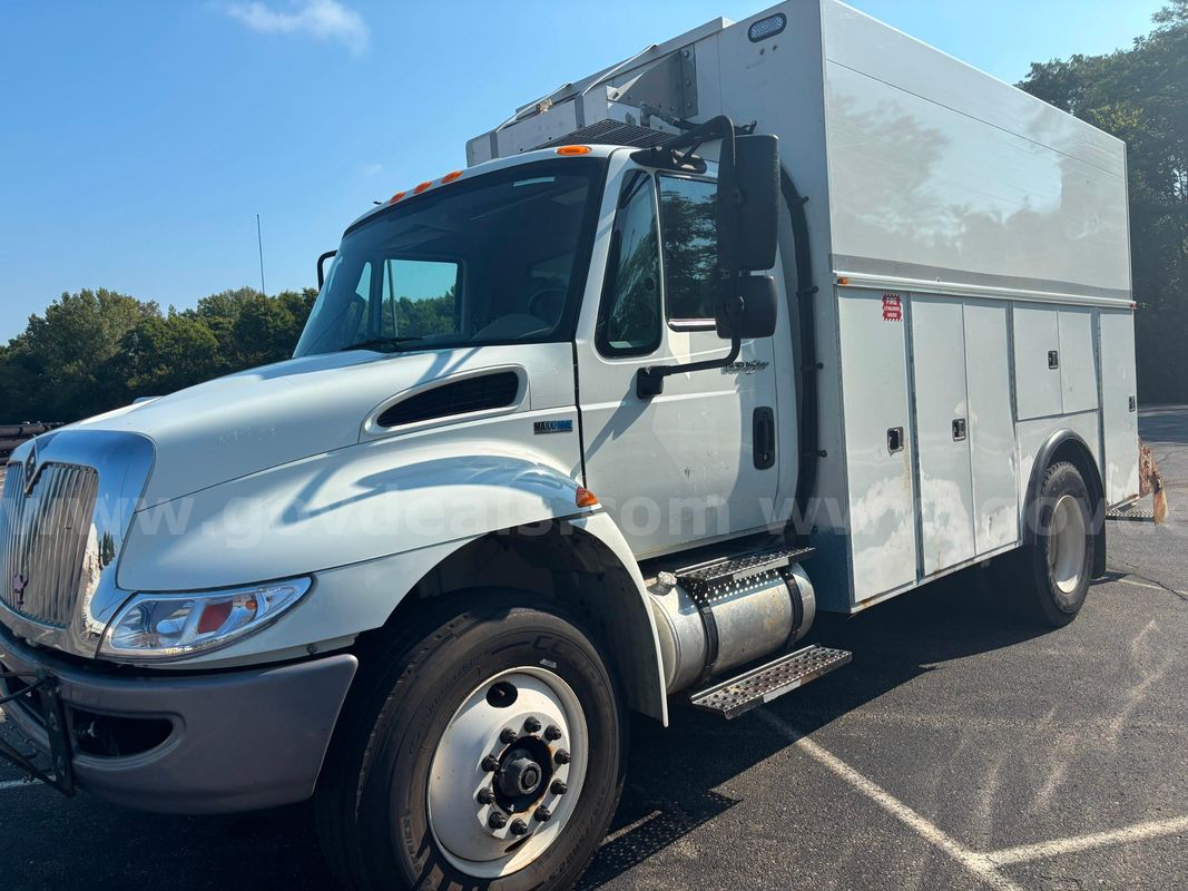2012 International 4300 (42341) Needs Towed