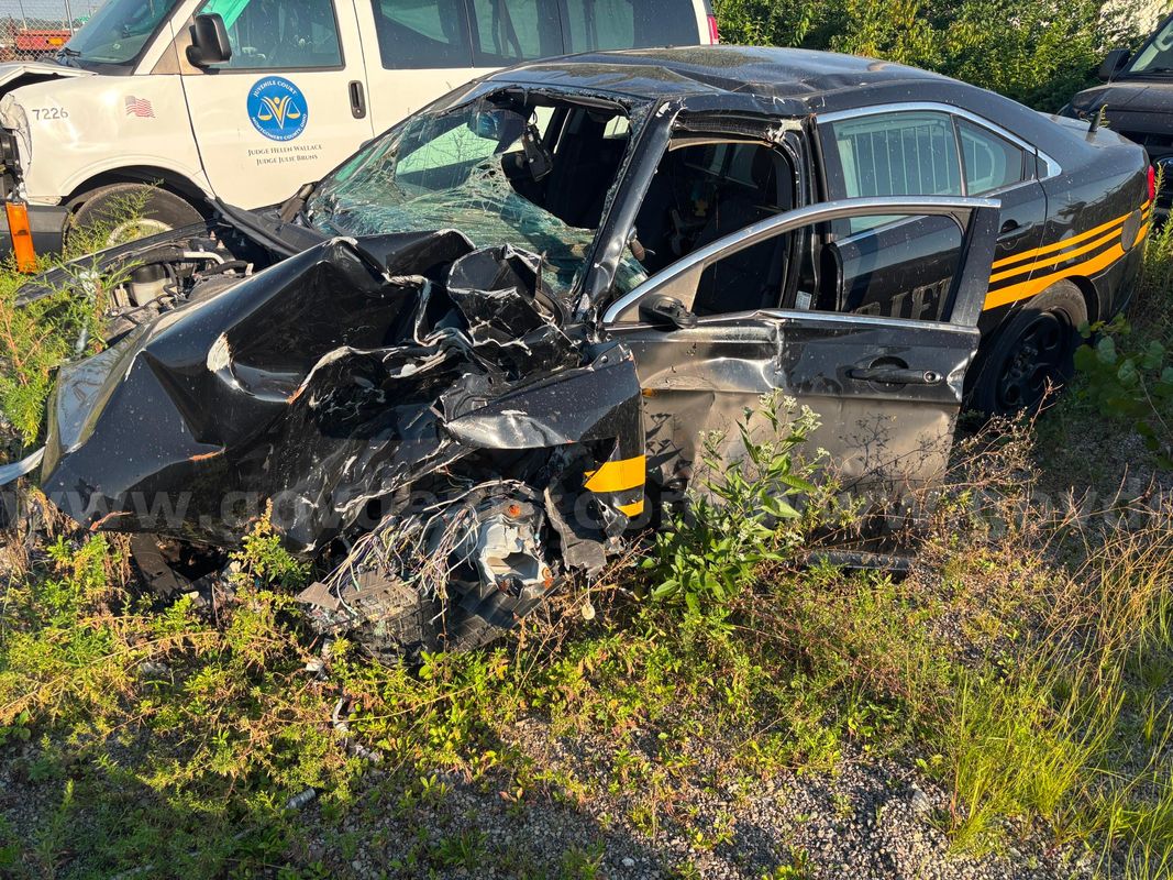 2016 Ford Taurus (Scrap)